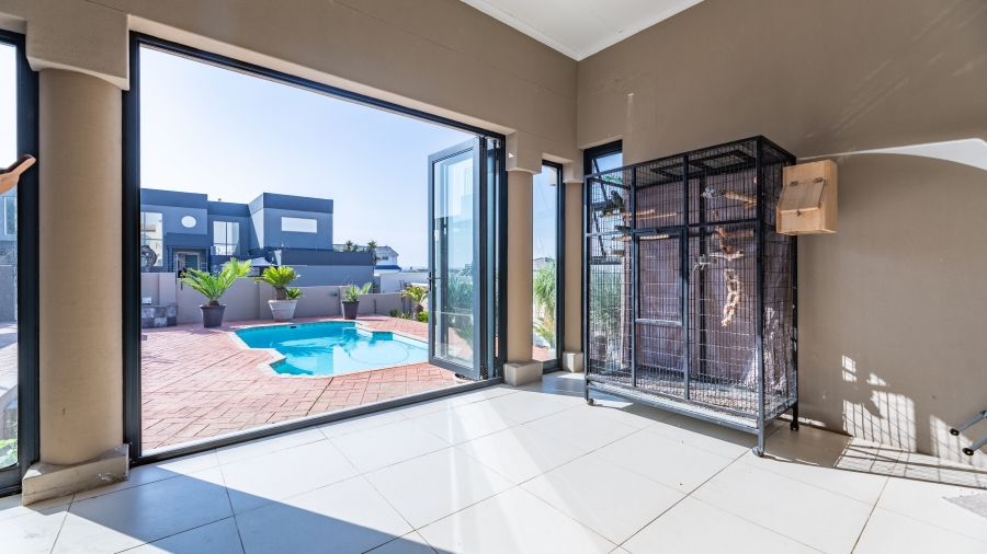 4 Bedroom Property for Sale in West Beach Western Cape